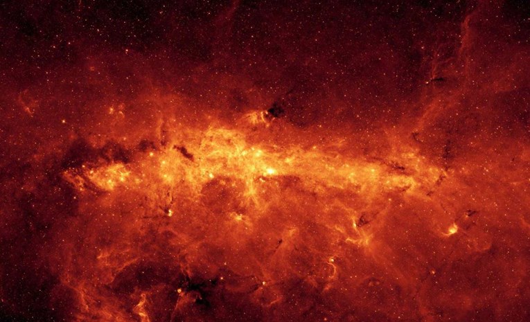 Otkrivena najbrža aktivna zvijezda, crna rupa je izbacila iz središta galaksije